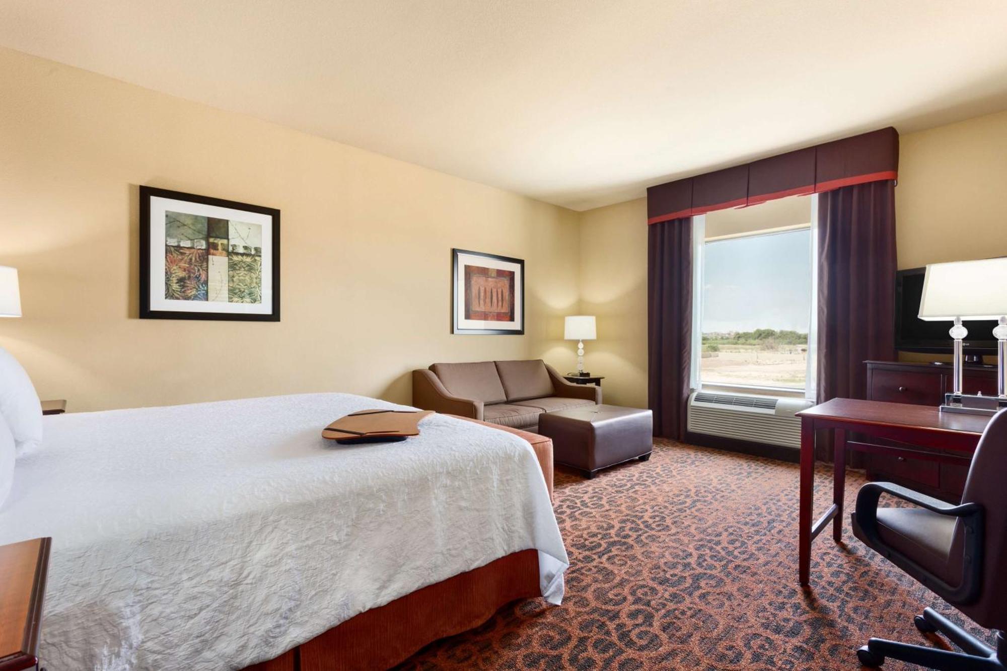 Hampton Inn & Suites Mission Eksteriør bilde
