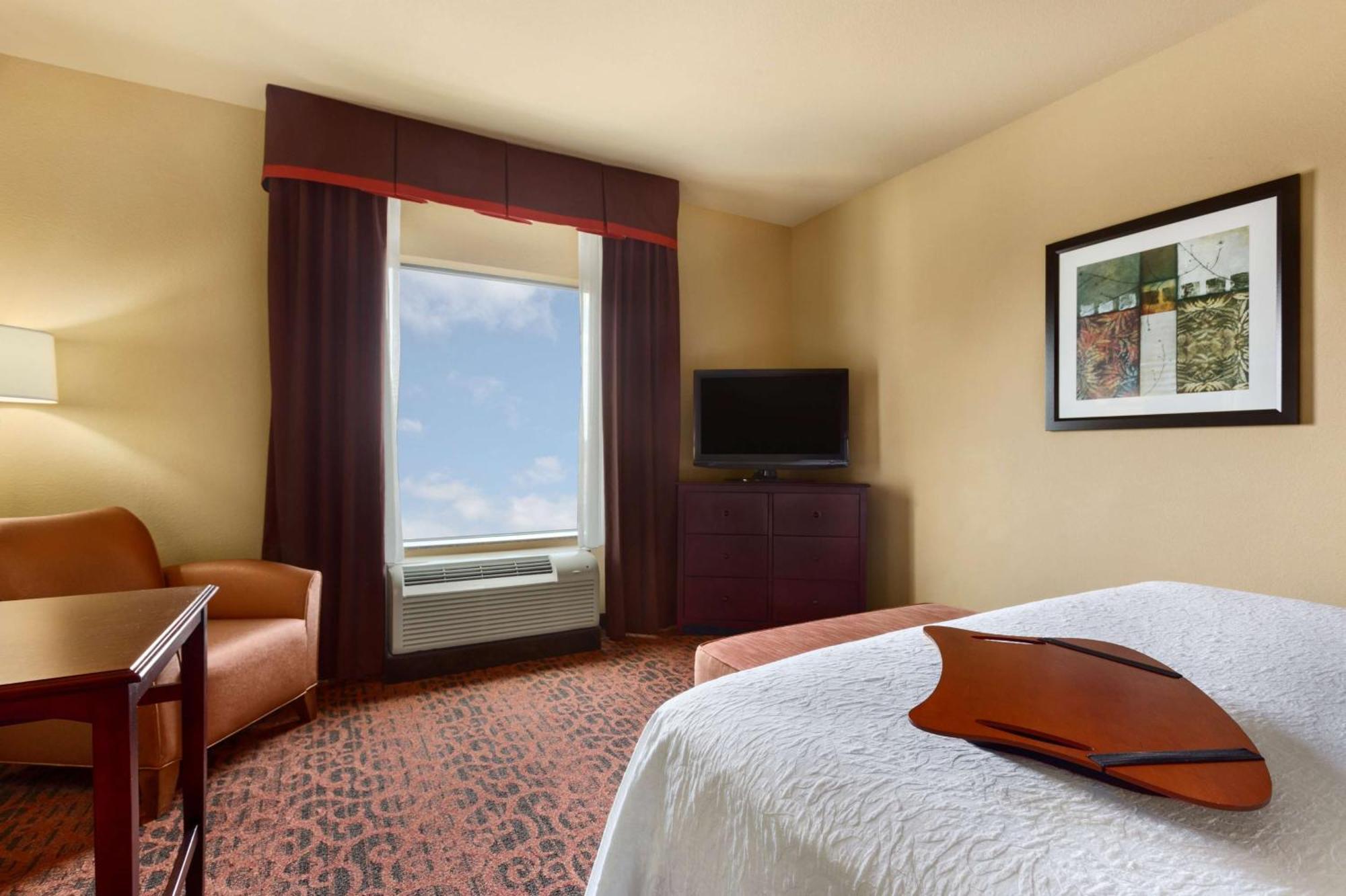 Hampton Inn & Suites Mission Eksteriør bilde