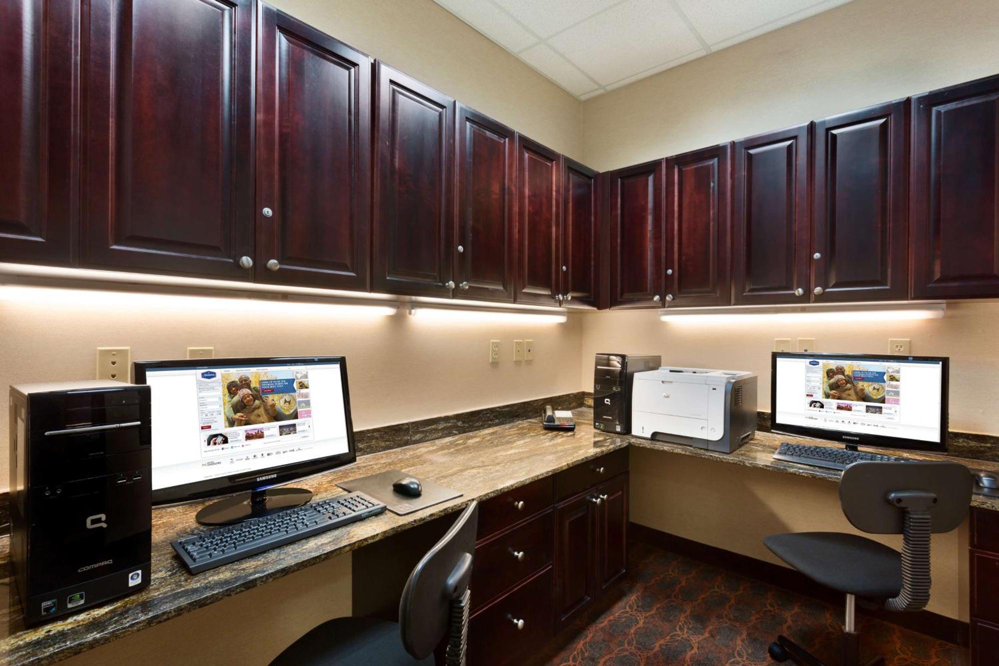 Hampton Inn & Suites Mission Eksteriør bilde