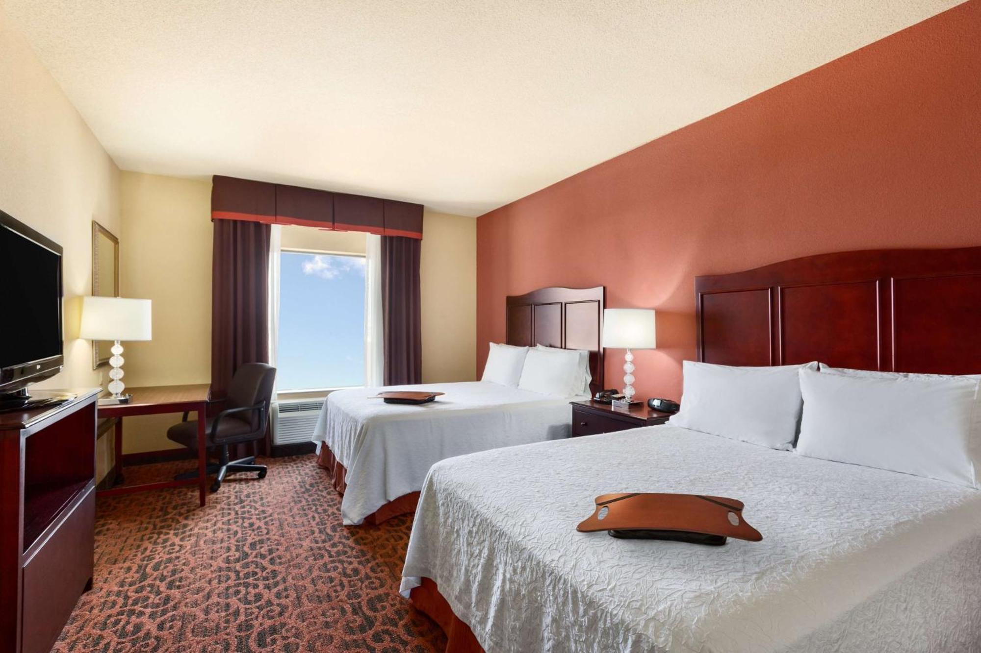 Hampton Inn & Suites Mission Eksteriør bilde