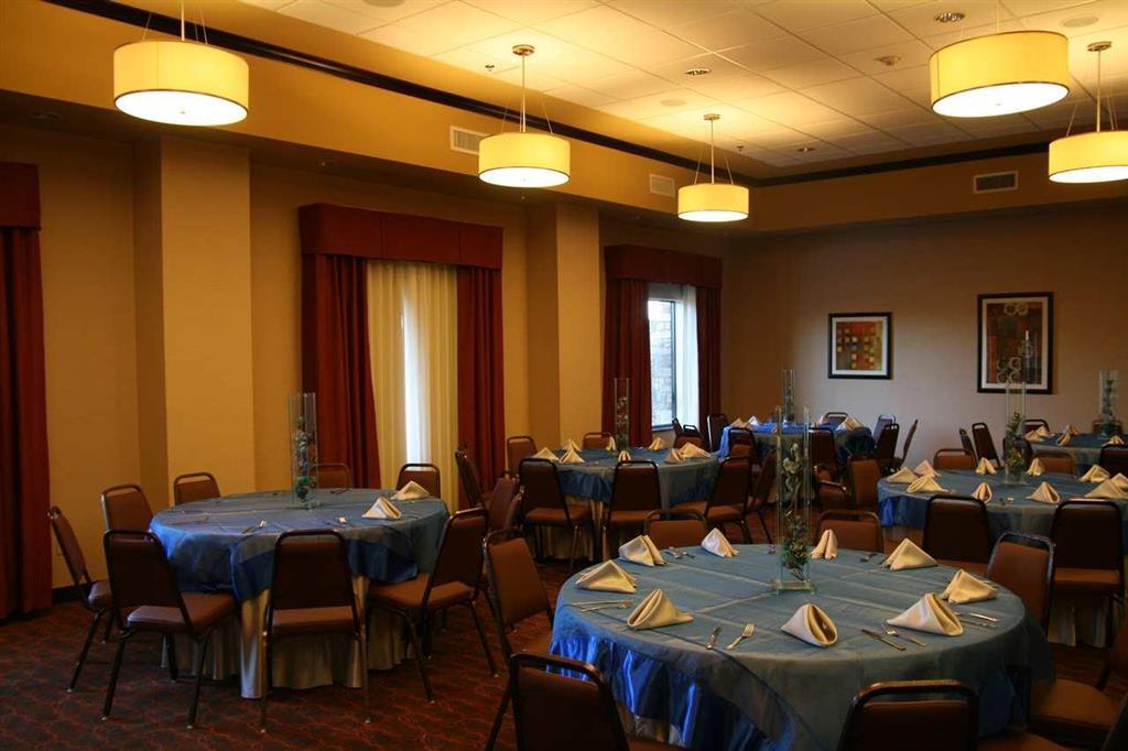 Hampton Inn & Suites Mission Restaurant bilde